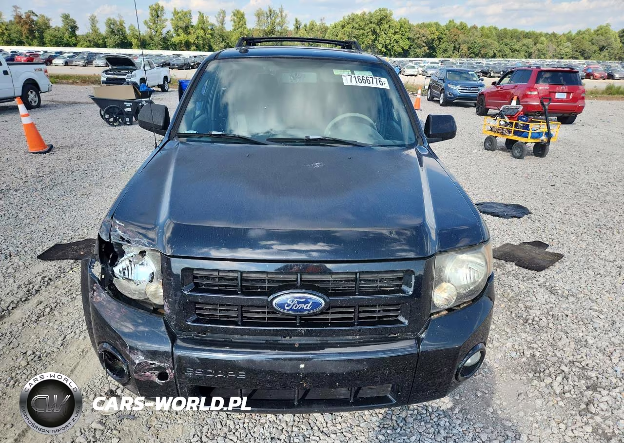 2010 Ford Escape Xlt VIN:1FMCU0D7XAKA30715 - 5