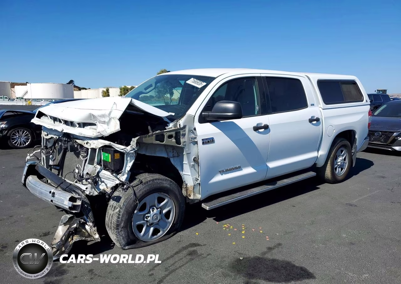 2017 Toyota Tundra Crewmax Sr5