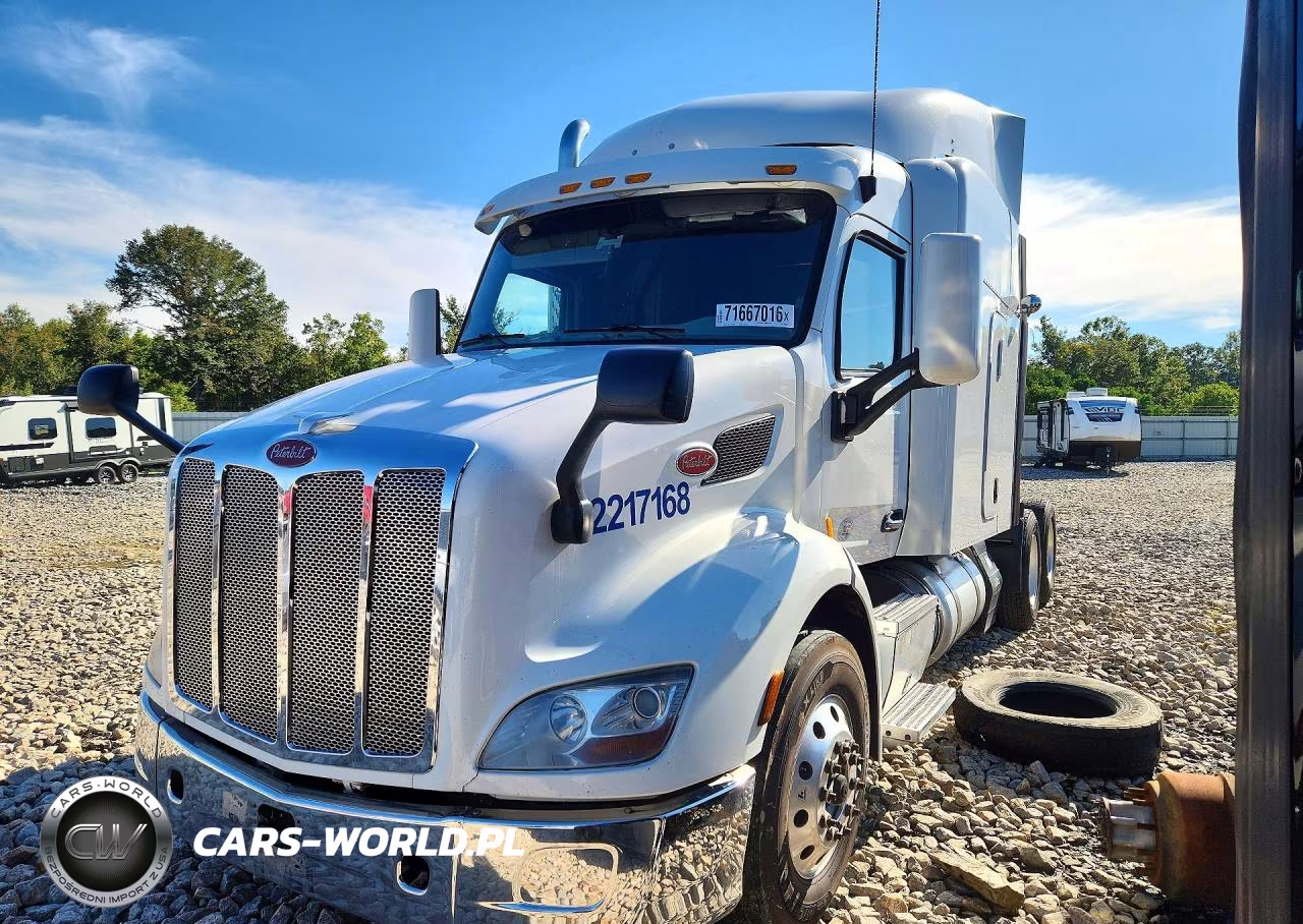 2020 Peterbilt 579 - Semi Truck