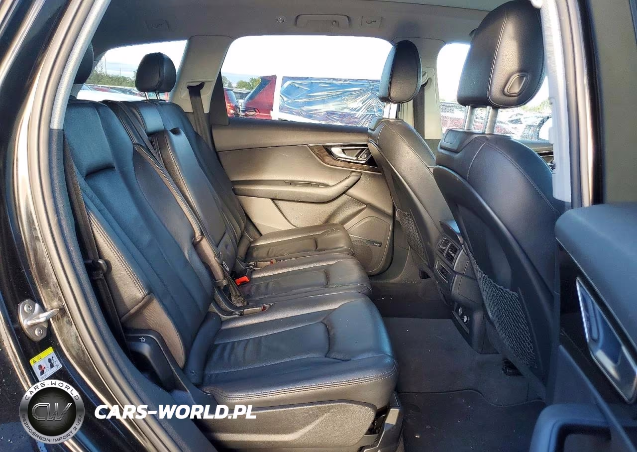 2019 Audi Q7 Premium Plus VIN:WA1LAAF78KD044998 - 11