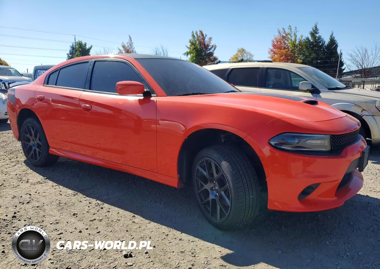 2018 Dodge Charger R-T VIN:2C3CDXCT1JH329873 - 4