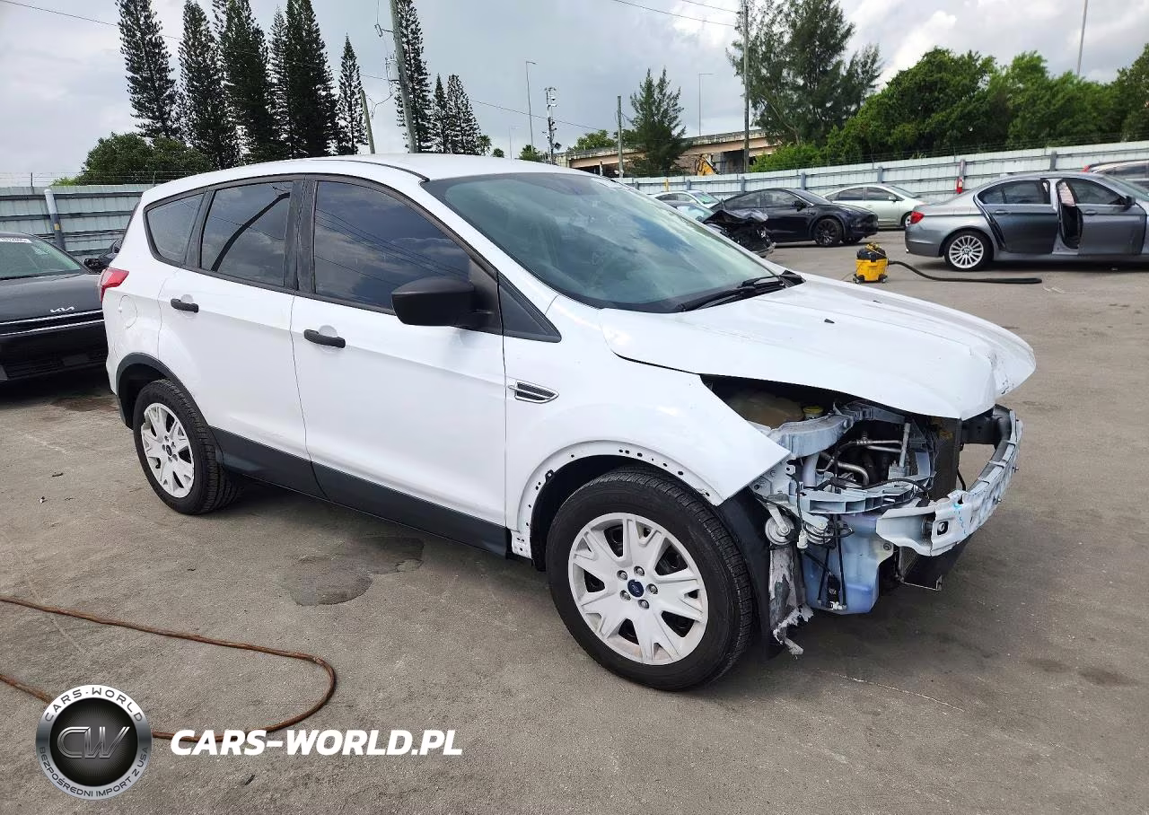2014 Ford Escape S VIN:1FMCU0F78EUD47853 - 4