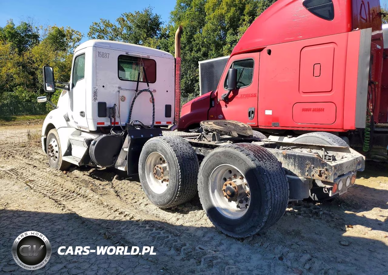 2015 Kenworth T680 Semi Truck VIN:1XKYDP9X3FJ438809 - 2