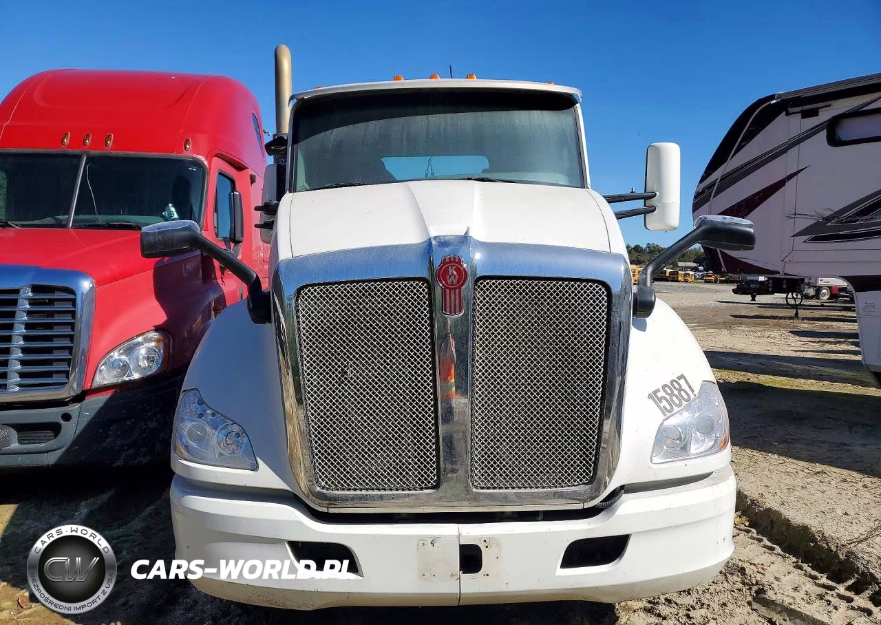 2015 Kenworth T680 Semi Truck VIN:1XKYDP9X3FJ438809 - 5