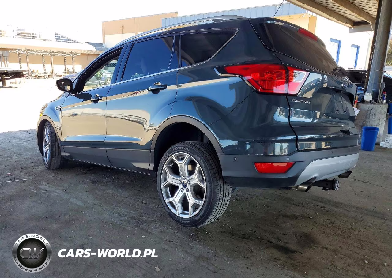 2019 Ford Escape Titanium VIN:1FMCU0J96KUB82972 - 2