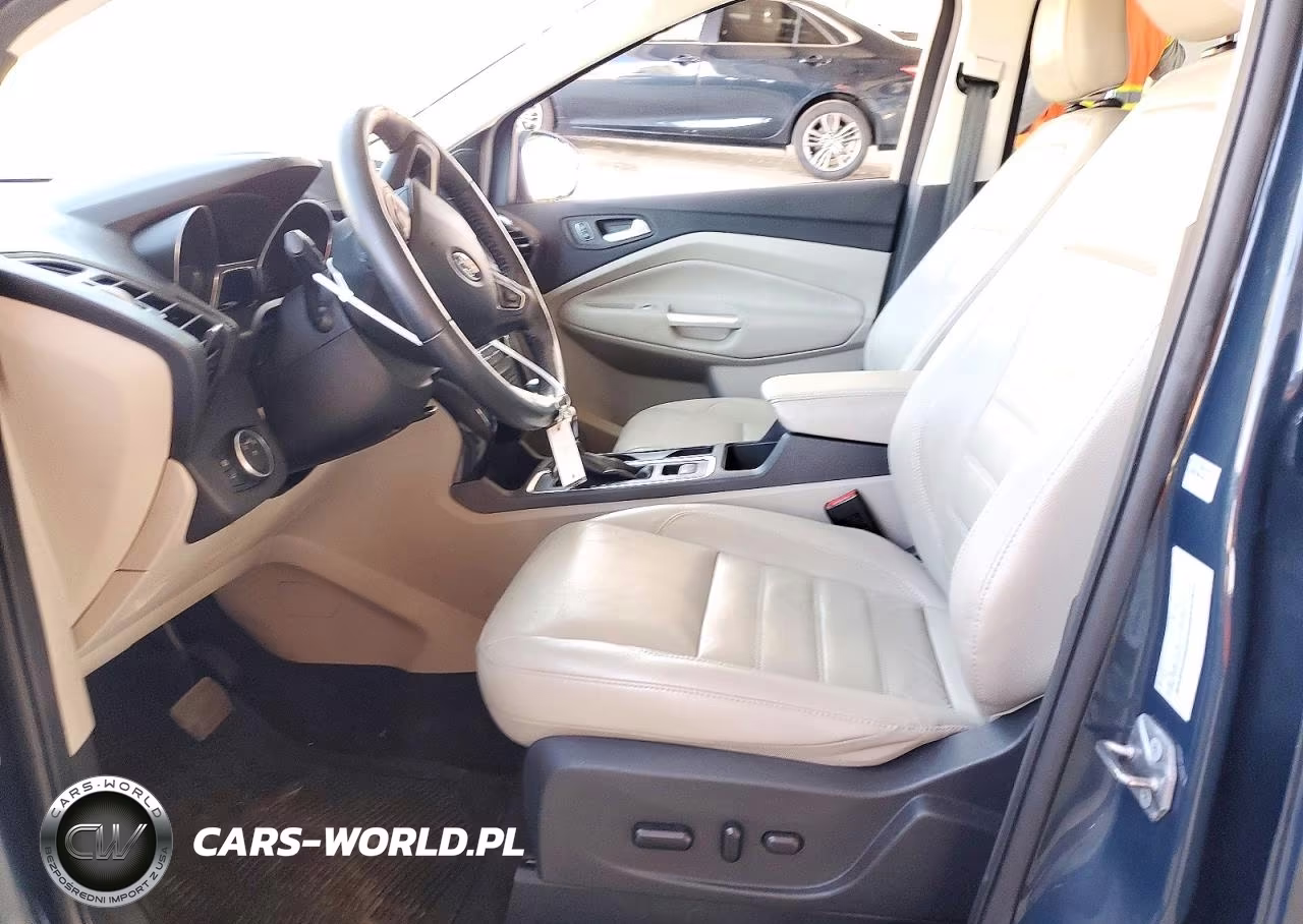 2019 Ford Escape Titanium VIN:1FMCU0J96KUB82972 - 7