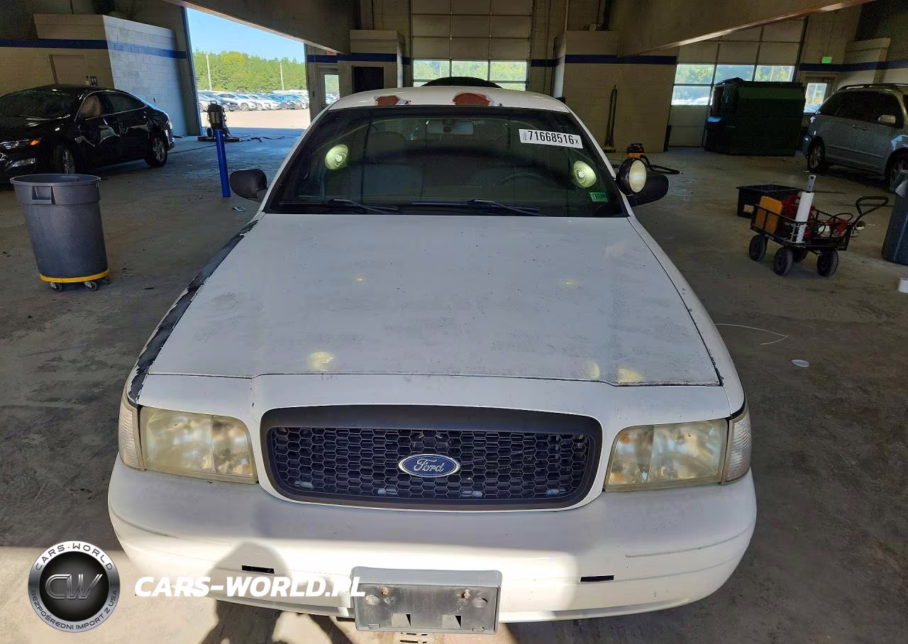 2009 Ford Crown Victoria Police Interceptor VIN:2FAHP71V69X123730 - 5
