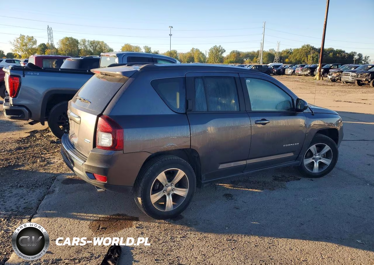 2017 Jeep Compass Latitude VIN:1C4NJDEB8HD192700 - 3