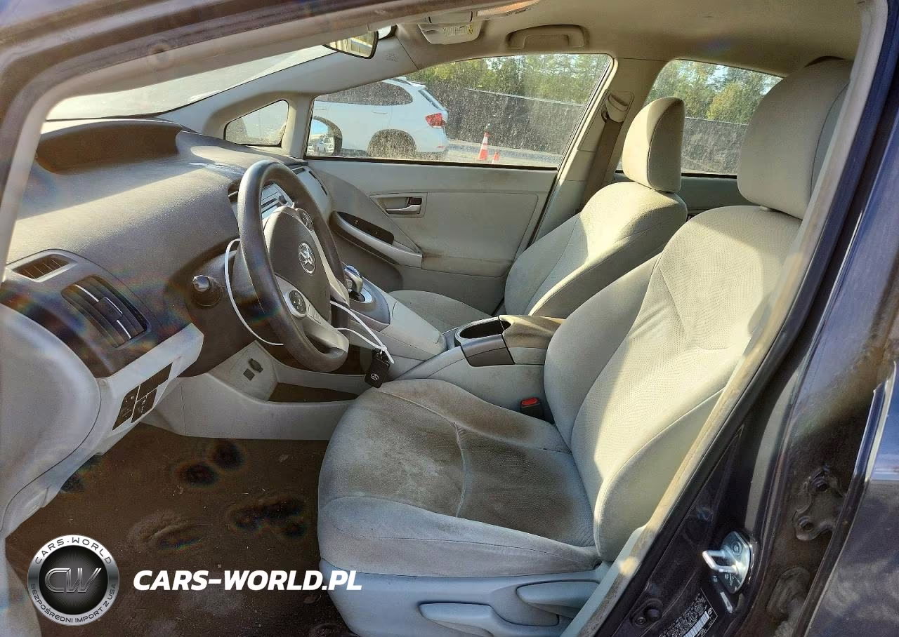 2015 Toyota Prius Two VIN:JTDKN3DU6F0452438 - 7