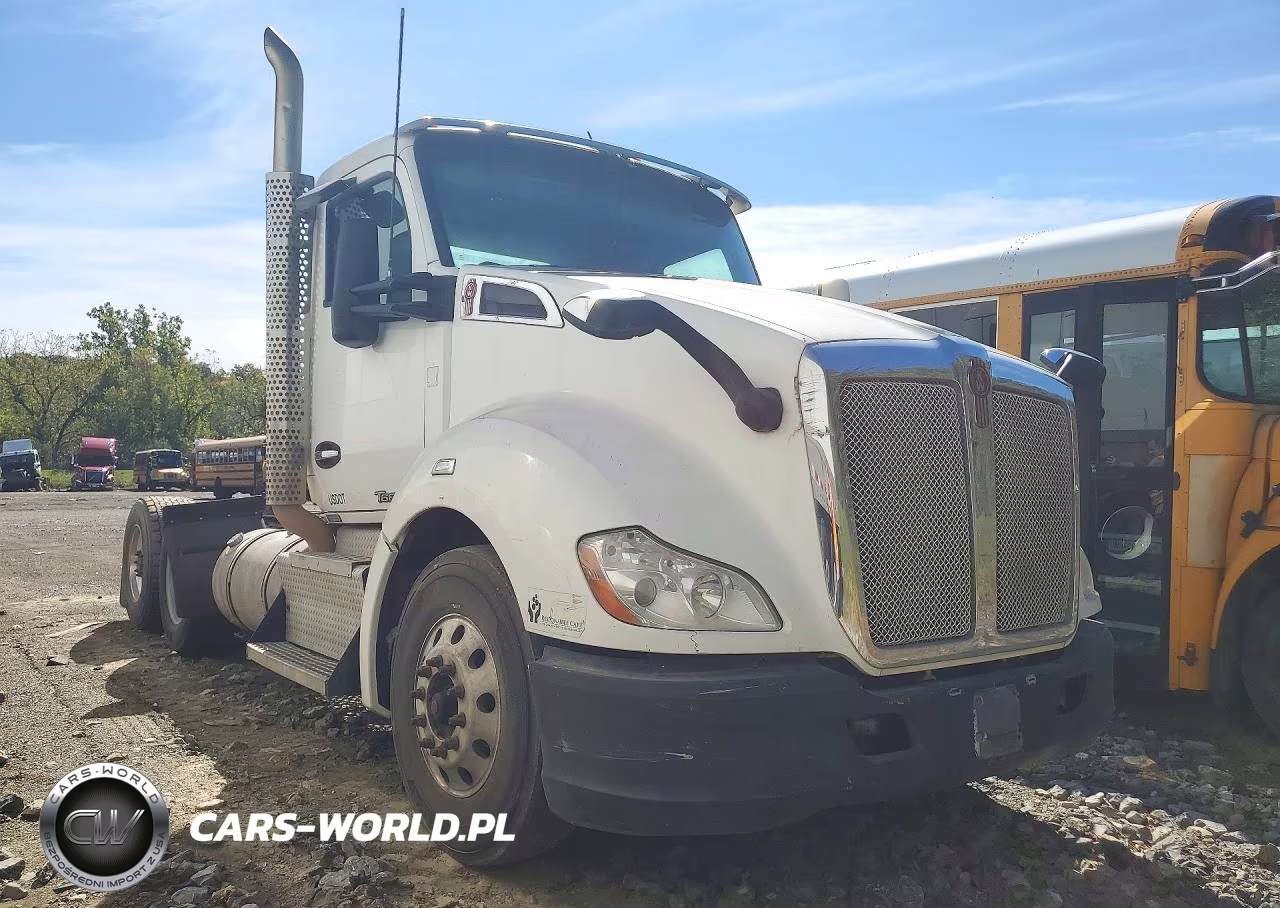 2015 Kenworth T680 Semi Truck VIN:1XKYDP9X5FJ438794 - 4