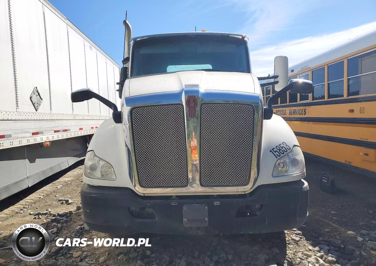 2015 Kenworth T680 Semi Truck VIN:1XKYDP9X5FJ438794 - 5
