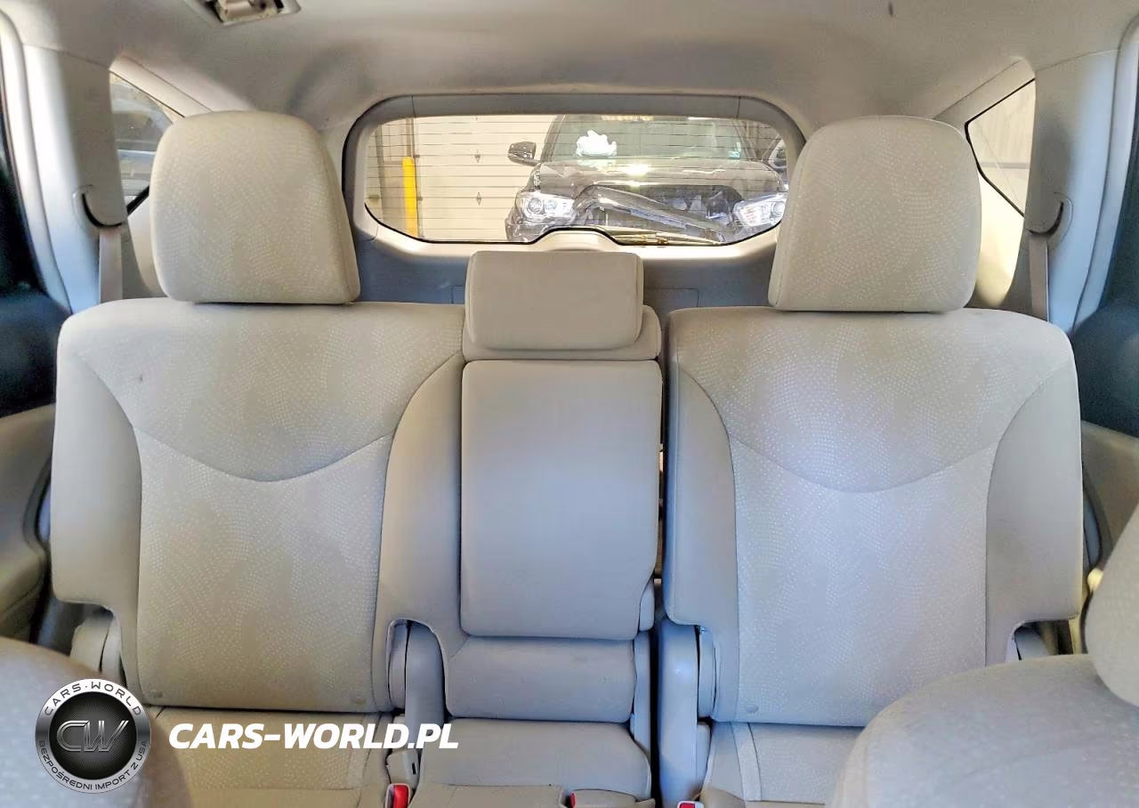 2013 Toyota Prius V VIN:JTDZN3EU8D3286951 - 10