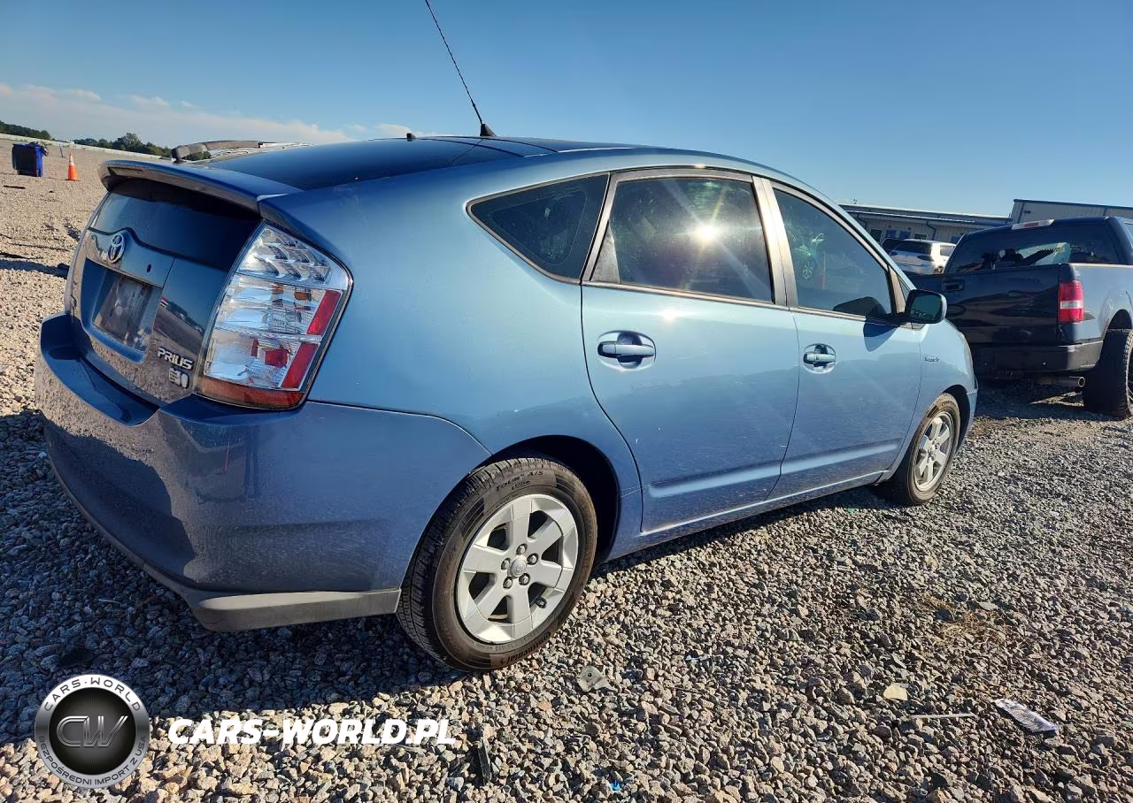 2008 Toyota Prius Base VIN:JTDKB20UX87696726 - 3