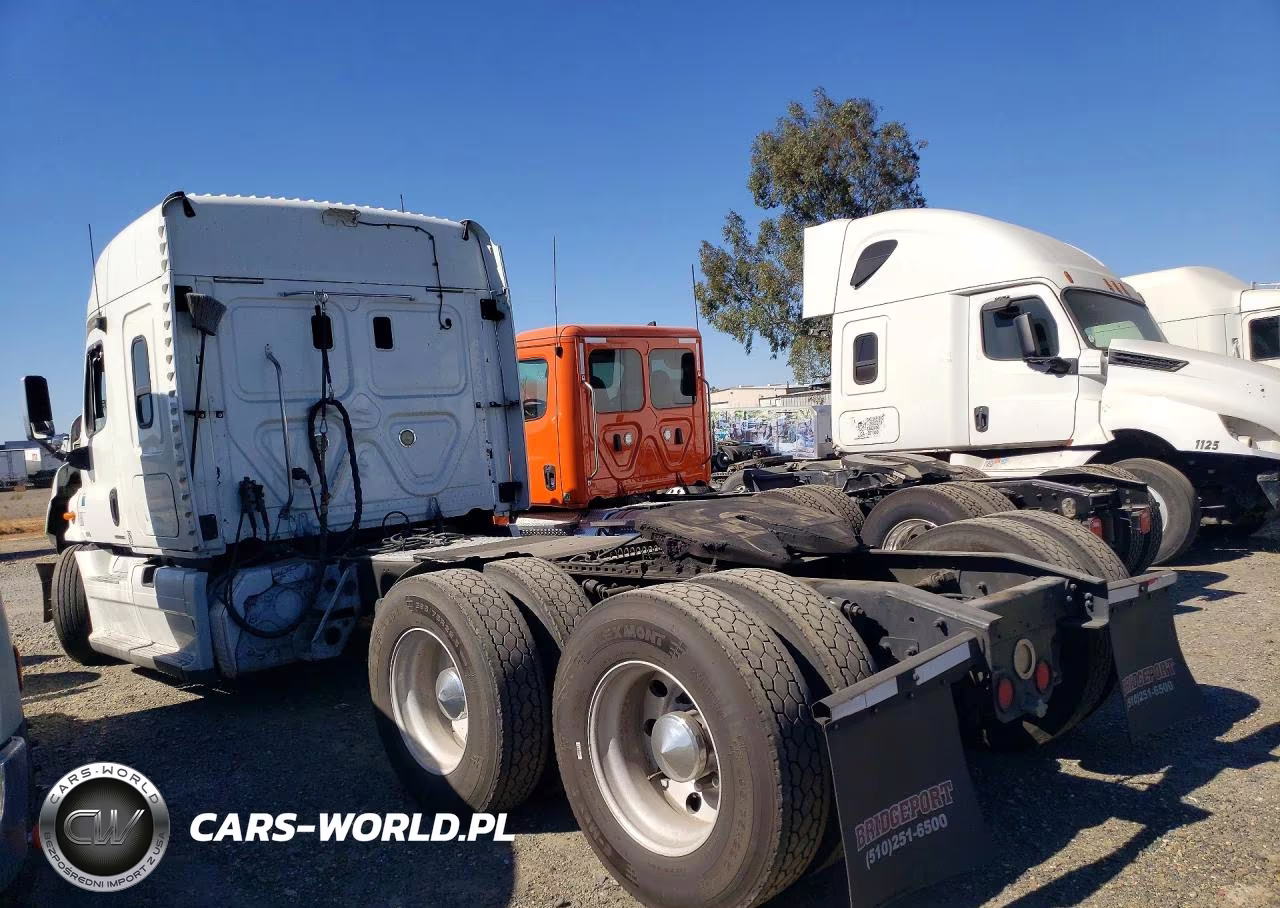 2012 Freightliner Cascadia 113 VIN:1FUJGHDVXCSBF2727 - 2