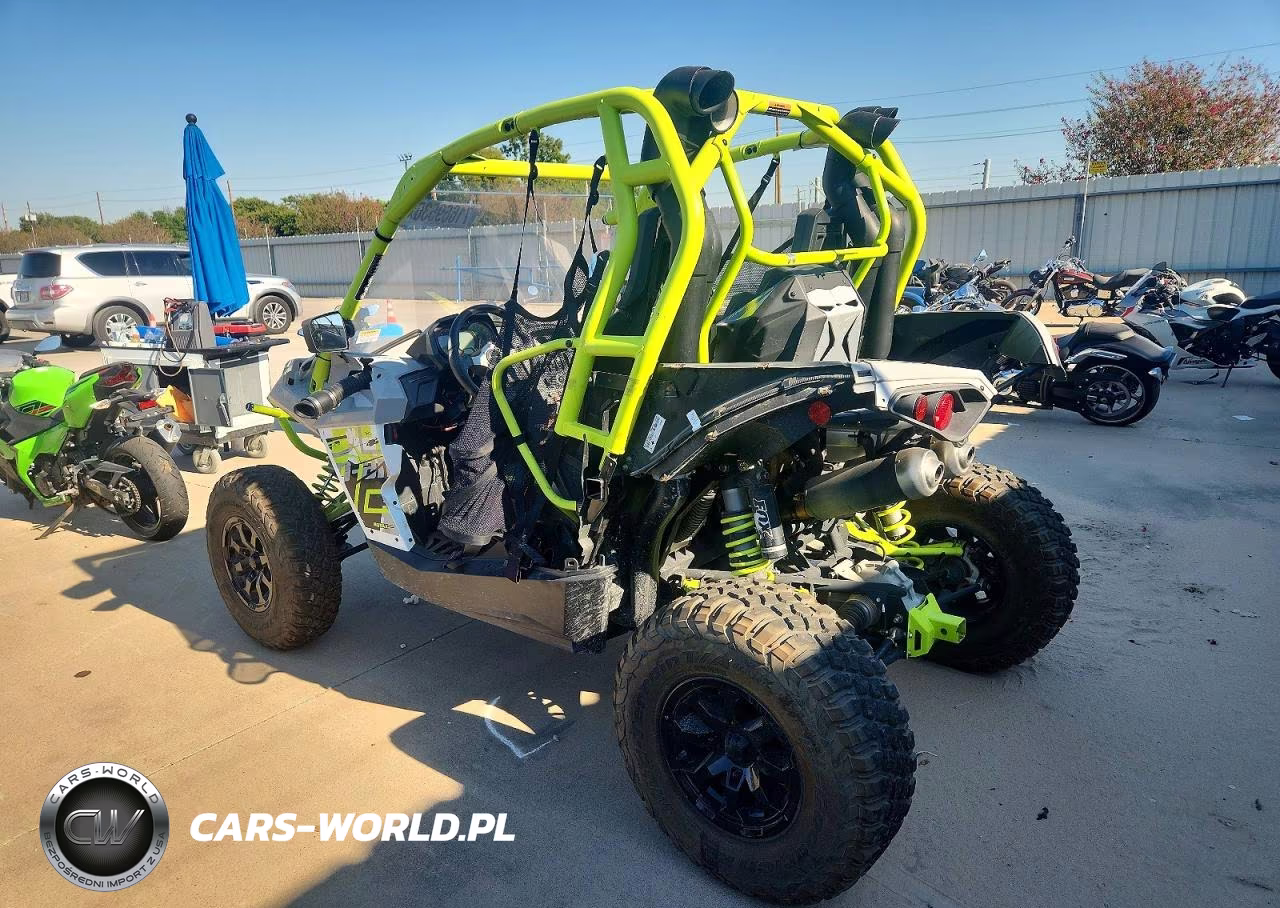 2015 Can-Am Maverick Utility Vehicle VIN:3JBPDAR21FJ002797 - 3