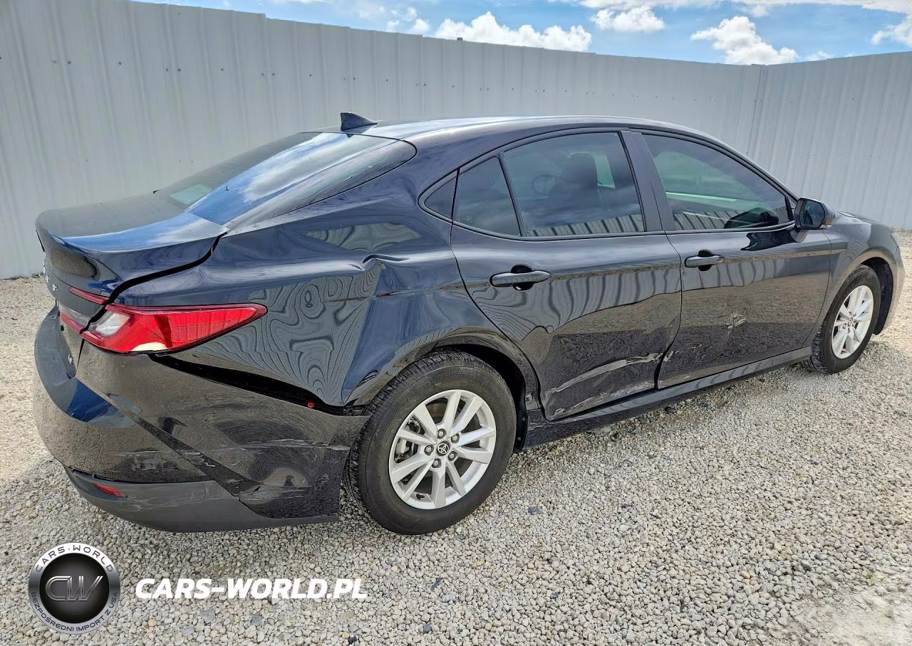 2026 Toyota Camry Le VIN:4T1DAACK6TU218003 - 3