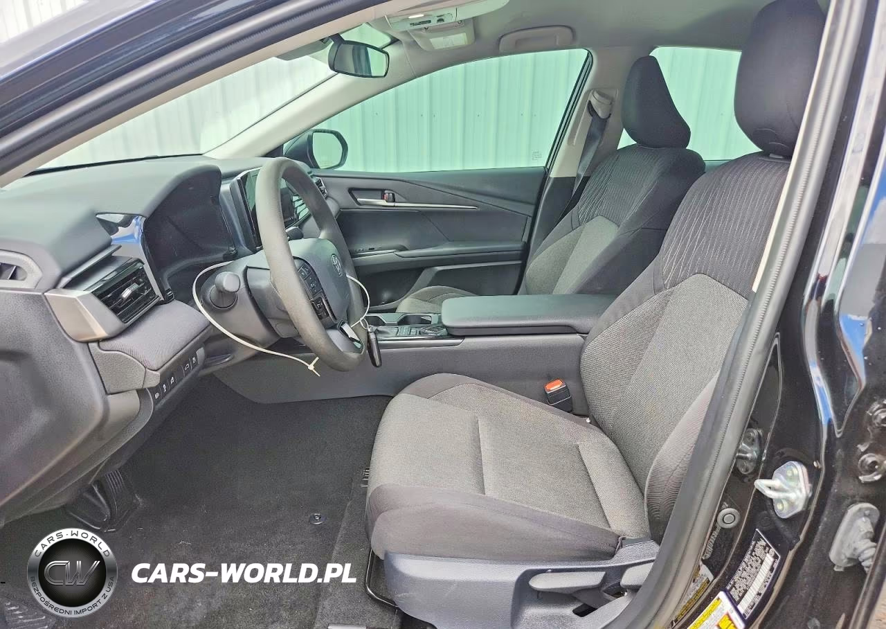2026 Toyota Camry Le VIN:4T1DAACK6TU218003 - 7