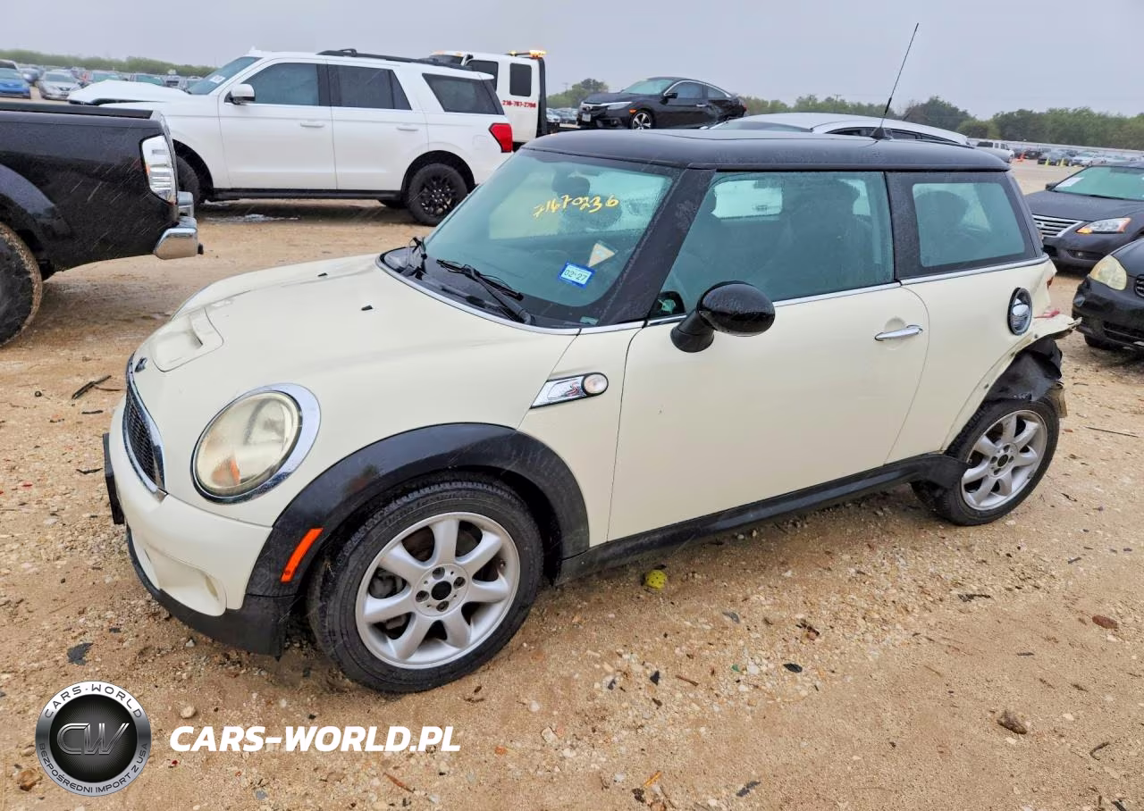 2010 Mini Cooper S VIN:WMWMF7C56ATW88633 - 1