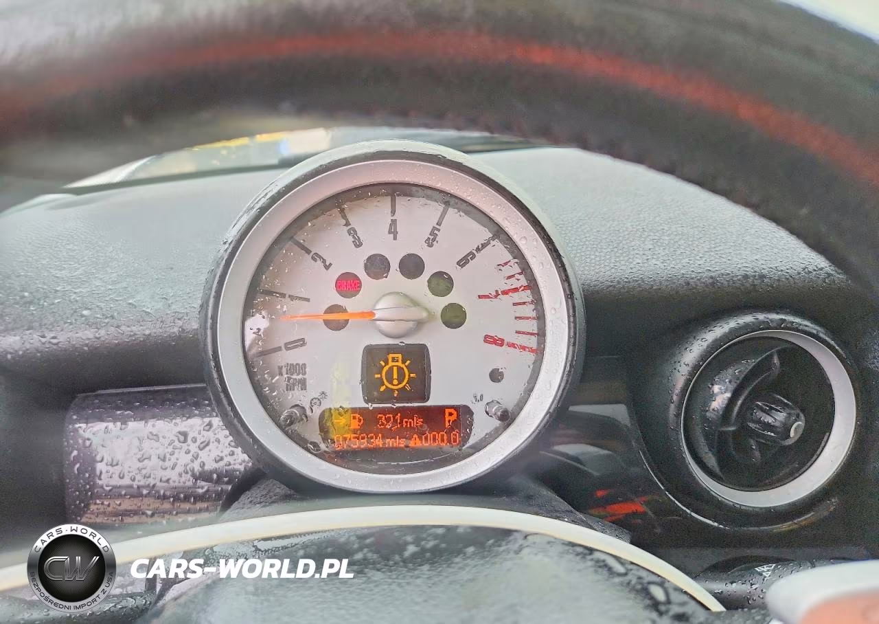 2010 Mini Cooper S VIN:WMWMF7C56ATW88633 - 9