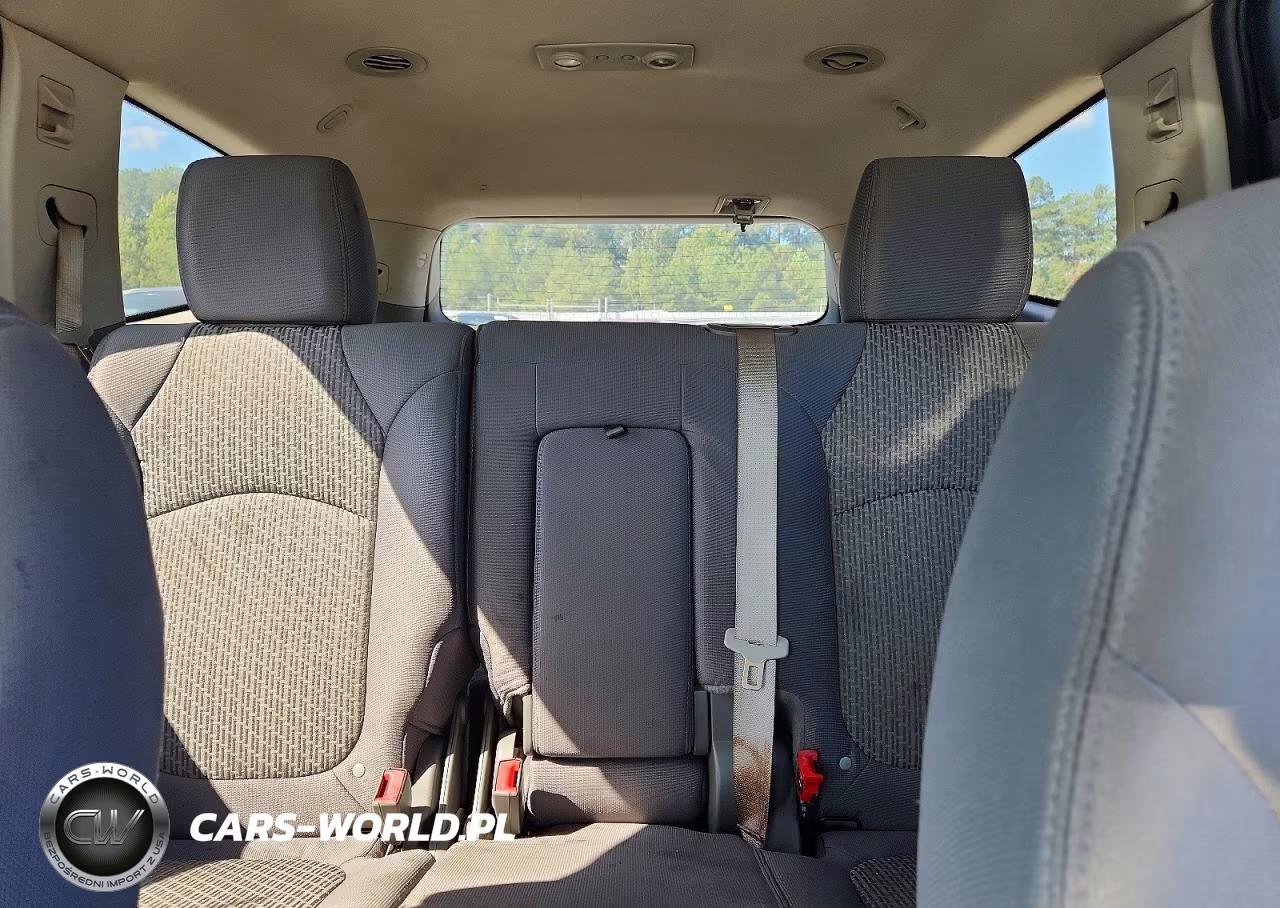 2012 Chevrolet Traverse Ls VIN:1GNKRFED1CJ335027 - 10