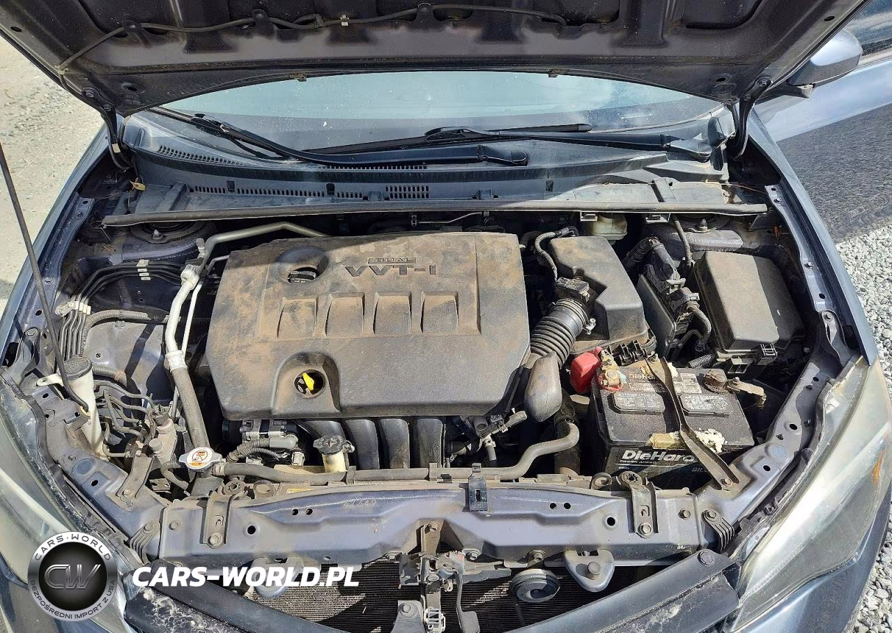 2018 Toyota Corolla Le VIN:5YFBURHE8JP822716 - 11