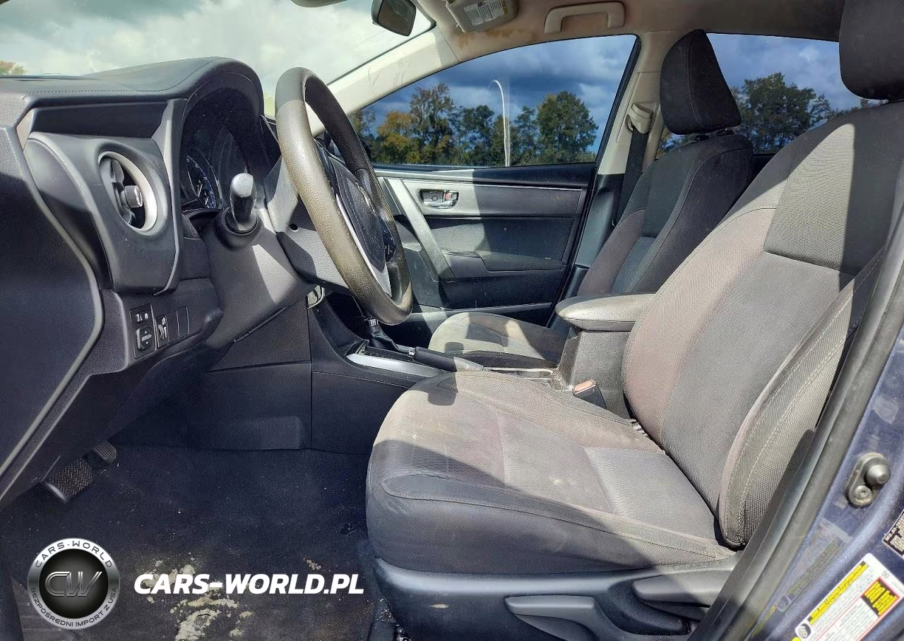 2018 Toyota Corolla Le VIN:5YFBURHE8JP822716 - 7