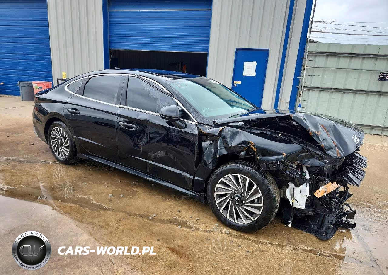 2025 Hyundai Sonata Hybrid Limited VIN:KMHL54JJ0SA126994 - 4