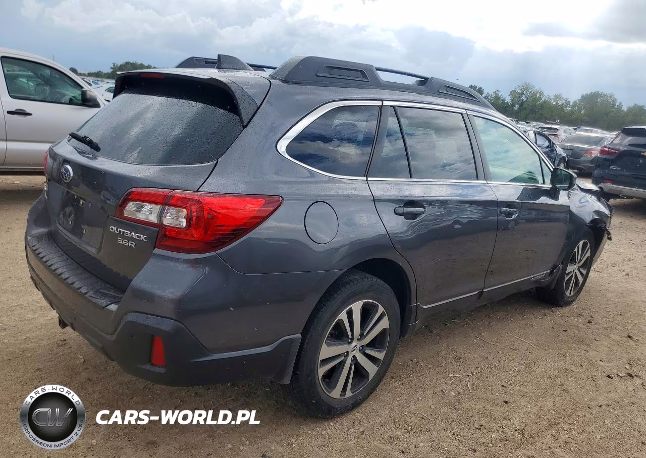 2019 Subaru Outback 3.6R Limited VIN:4S4BSENC2K3215301 - 3
