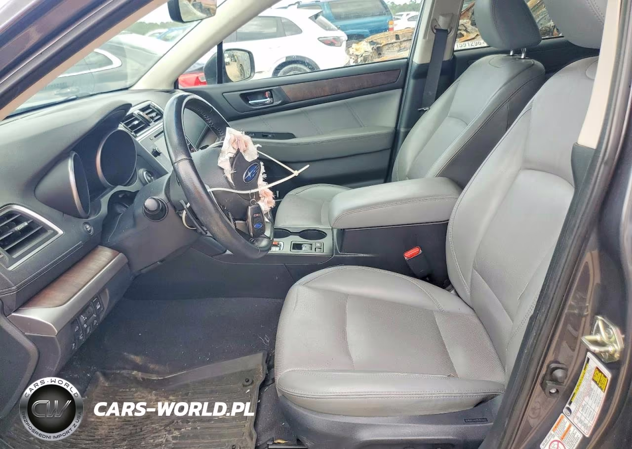 2019 Subaru Outback 3.6R Limited VIN:4S4BSENC2K3215301 - 7