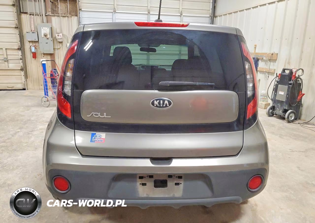 2017 Kia Soul Base VIN:KNDJN2A21H7428230 - 6