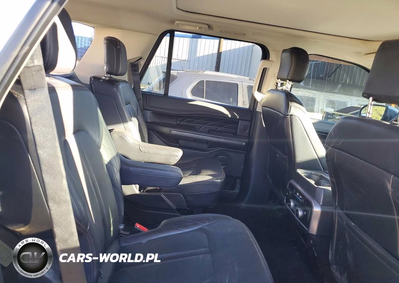 2019 Ford Expedition Platinum VIN:1FMJU1MT7KEA17379 - 11