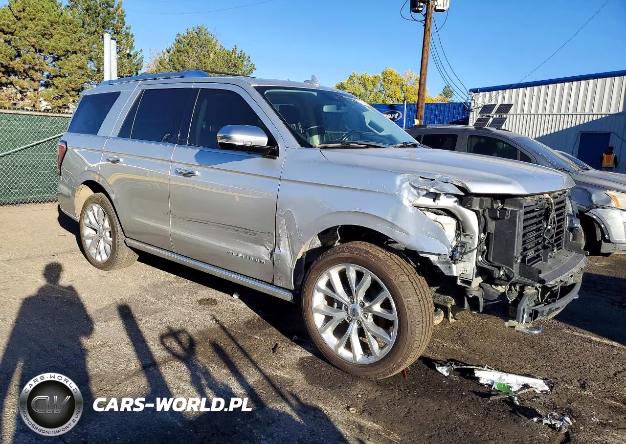 2019 Ford Expedition Platinum VIN:1FMJU1MT7KEA17379 - 4