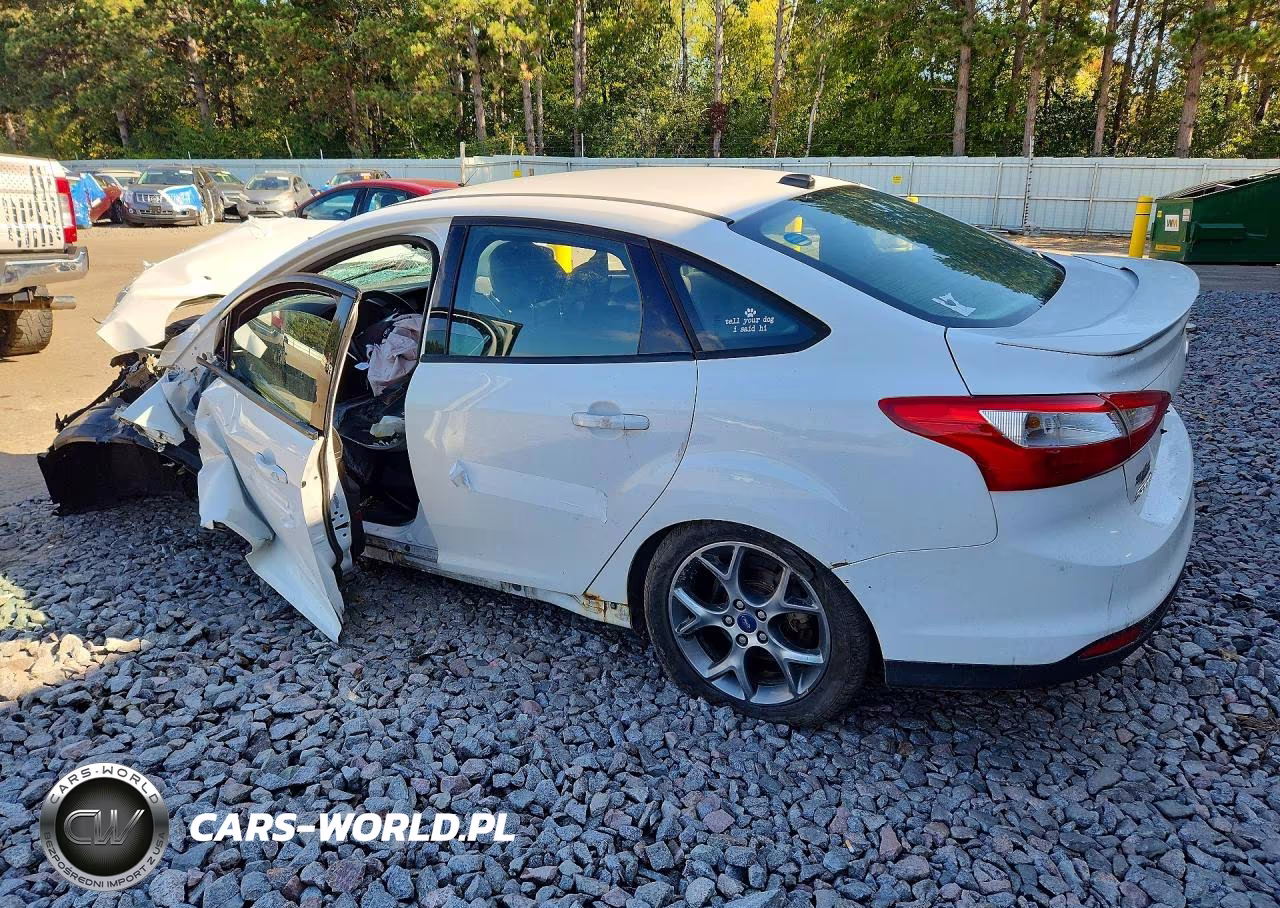 2014 Ford Focus Se VIN:1FADP3F22EL143275 - 2