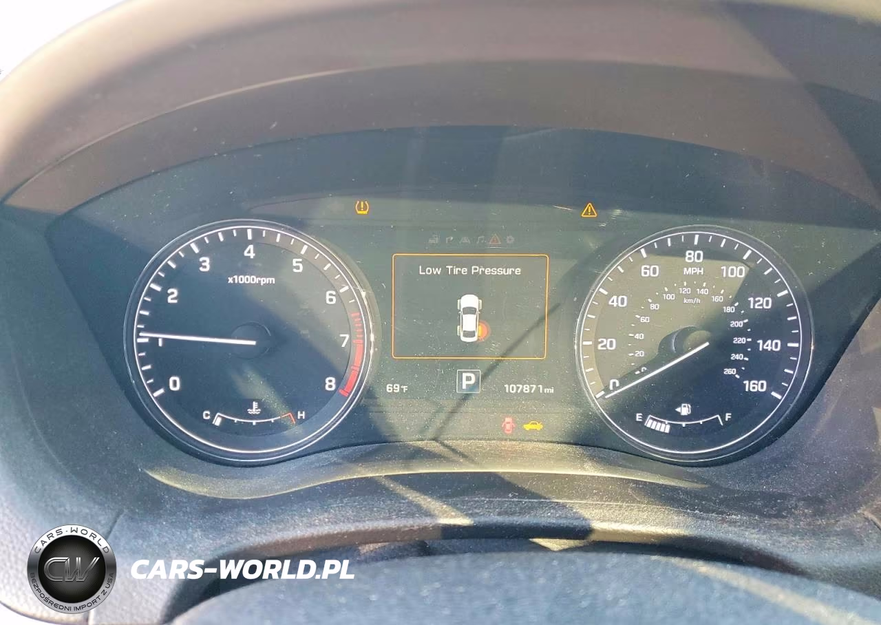2017 Genesis G80 3.8 VIN:KMHGN4JE4HU176230 - 9