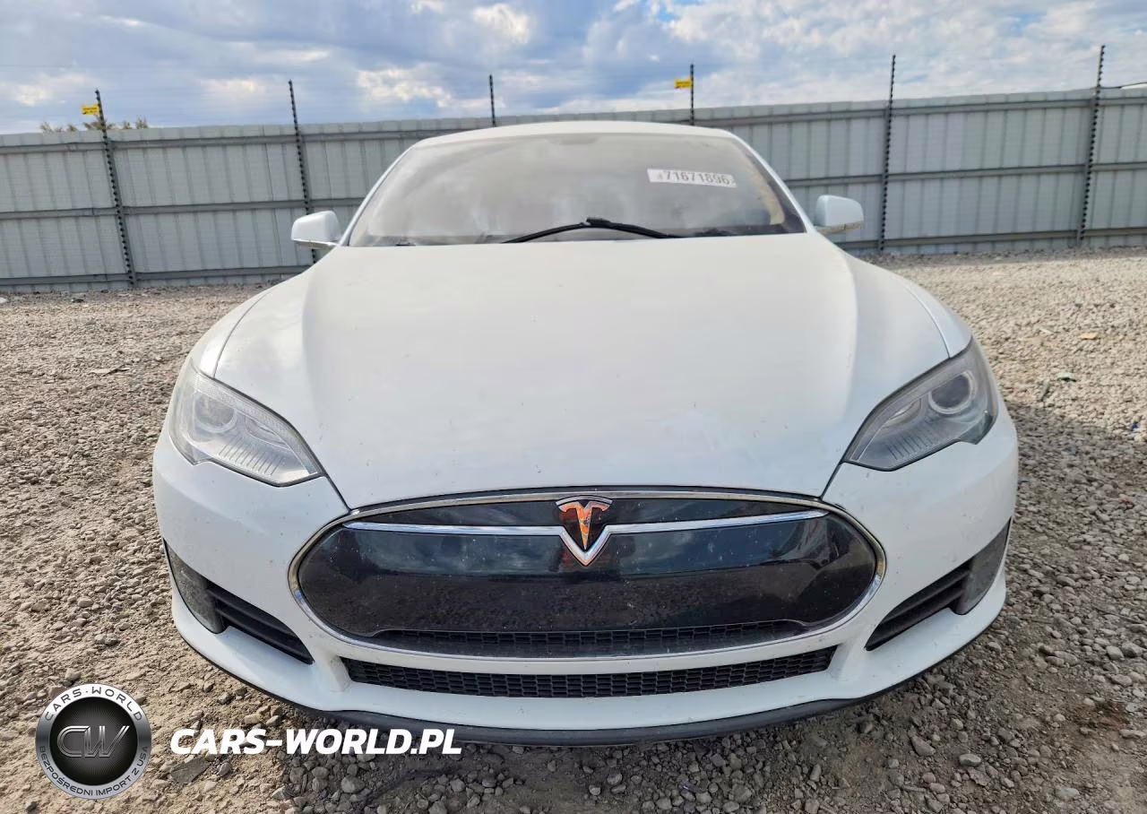 2013 Tesla Model S VIN:5YJSA1AC1DFP10231 - 5