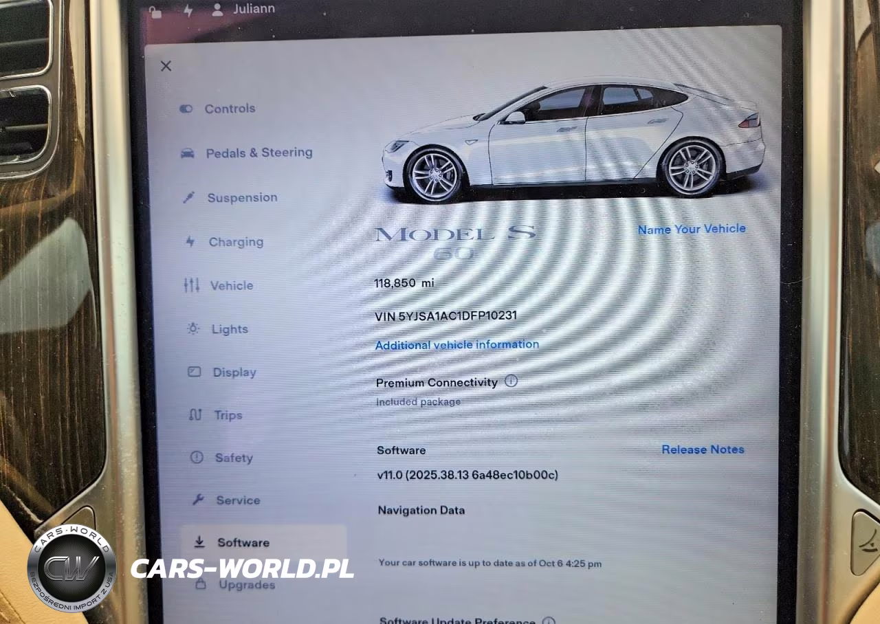 2013 Tesla Model S VIN:5YJSA1AC1DFP10231 - 9
