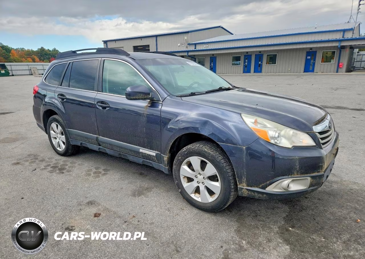 2011 Subaru Outback 2.5I Premium VIN:4S4BRBCC1B1440916 - 4