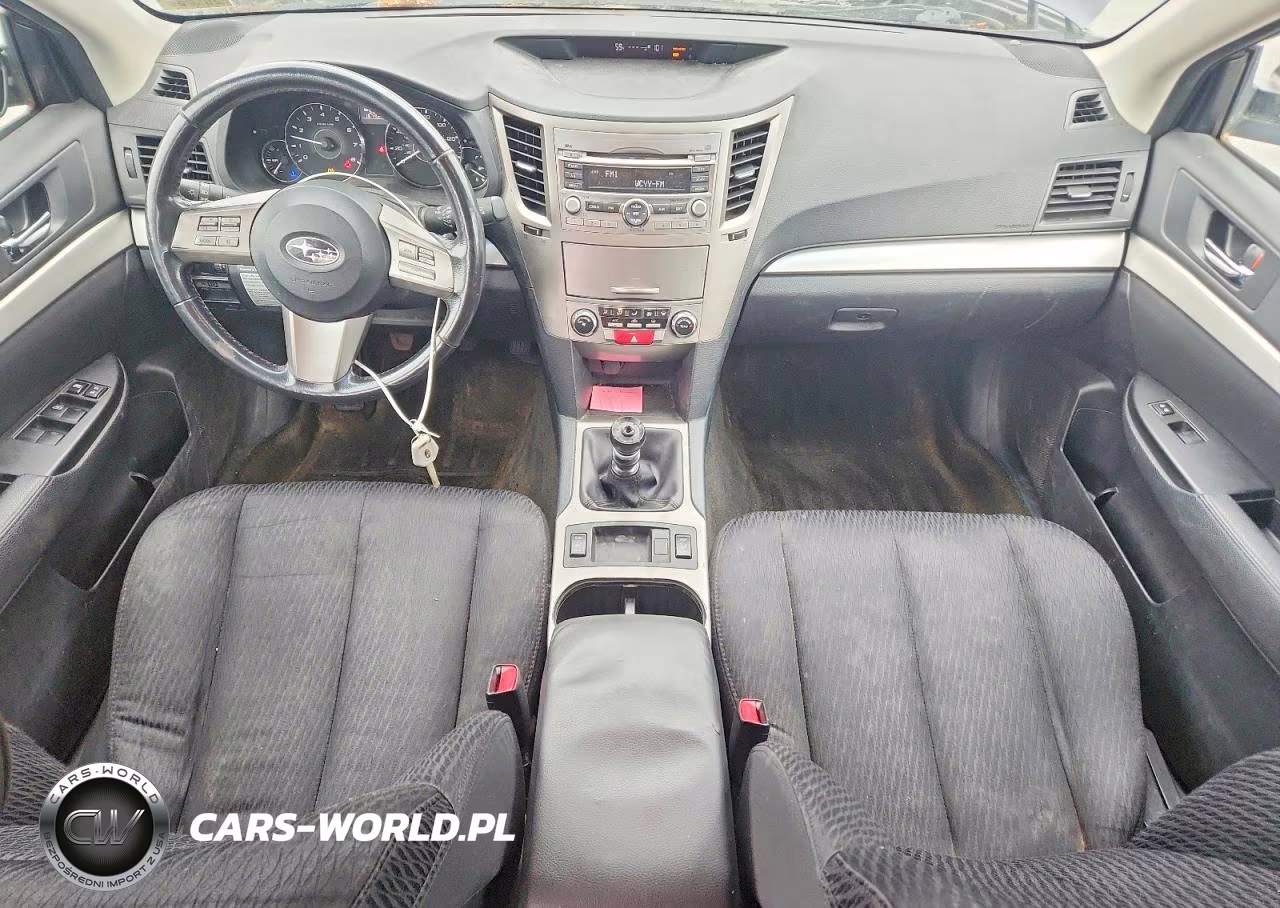 2011 Subaru Outback 2.5I Premium VIN:4S4BRBCC1B1440916 - 8
