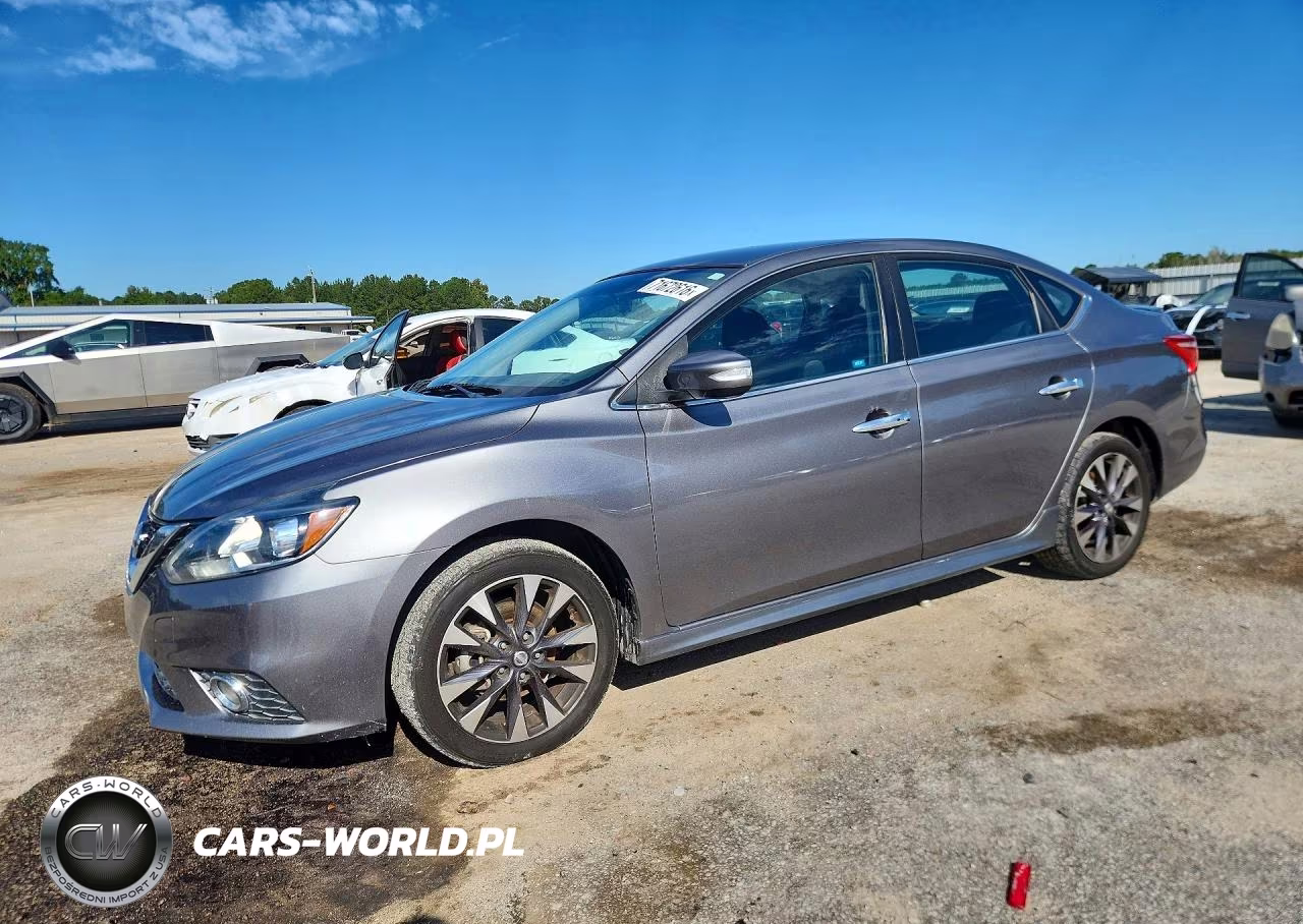2016 Nissan Sentra Sr – zdjęcie 1 z 12