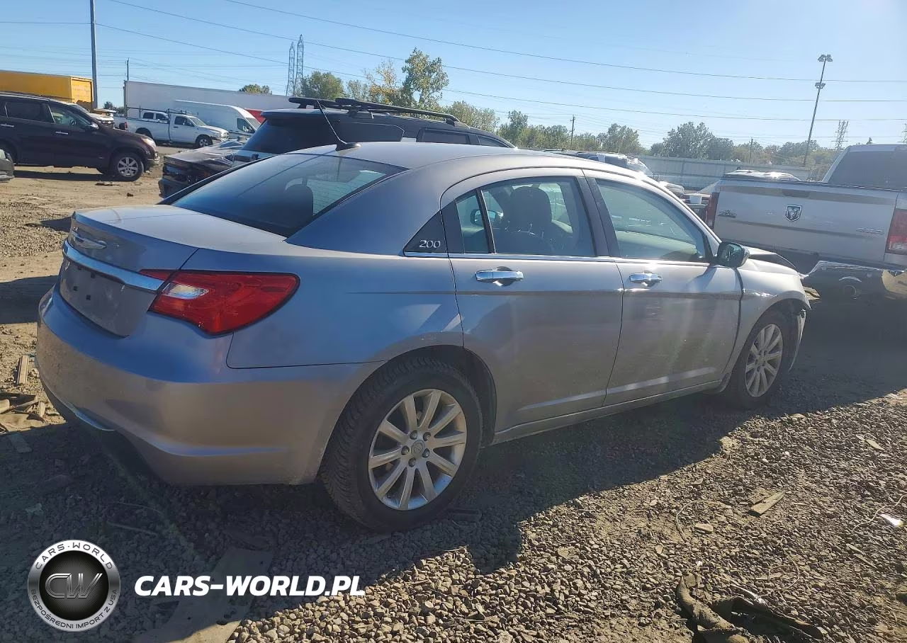 2014 Chrysler 200 Limited VIN:1C3CCBCG5EN134915 - 3