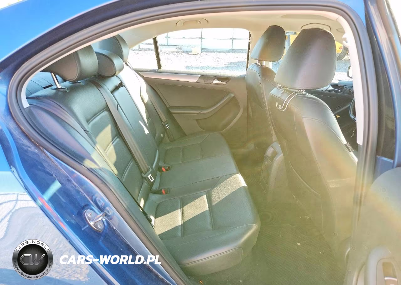 2015 Volkswagen Jetta Se VIN:3VWD17AJ2FM281736 - 10