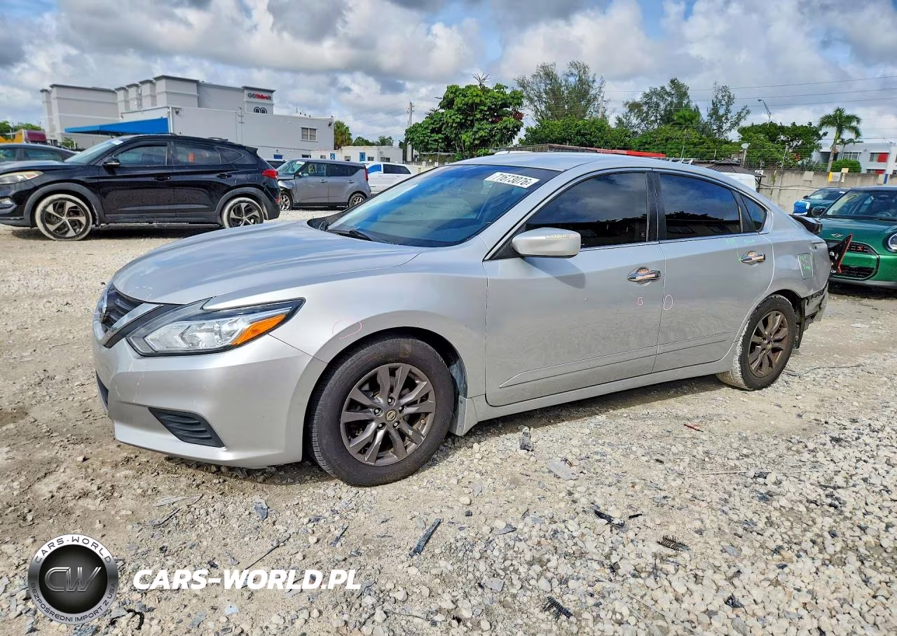 2017 Nissan Altima 2.5 S – zdjęcie 1 z 12