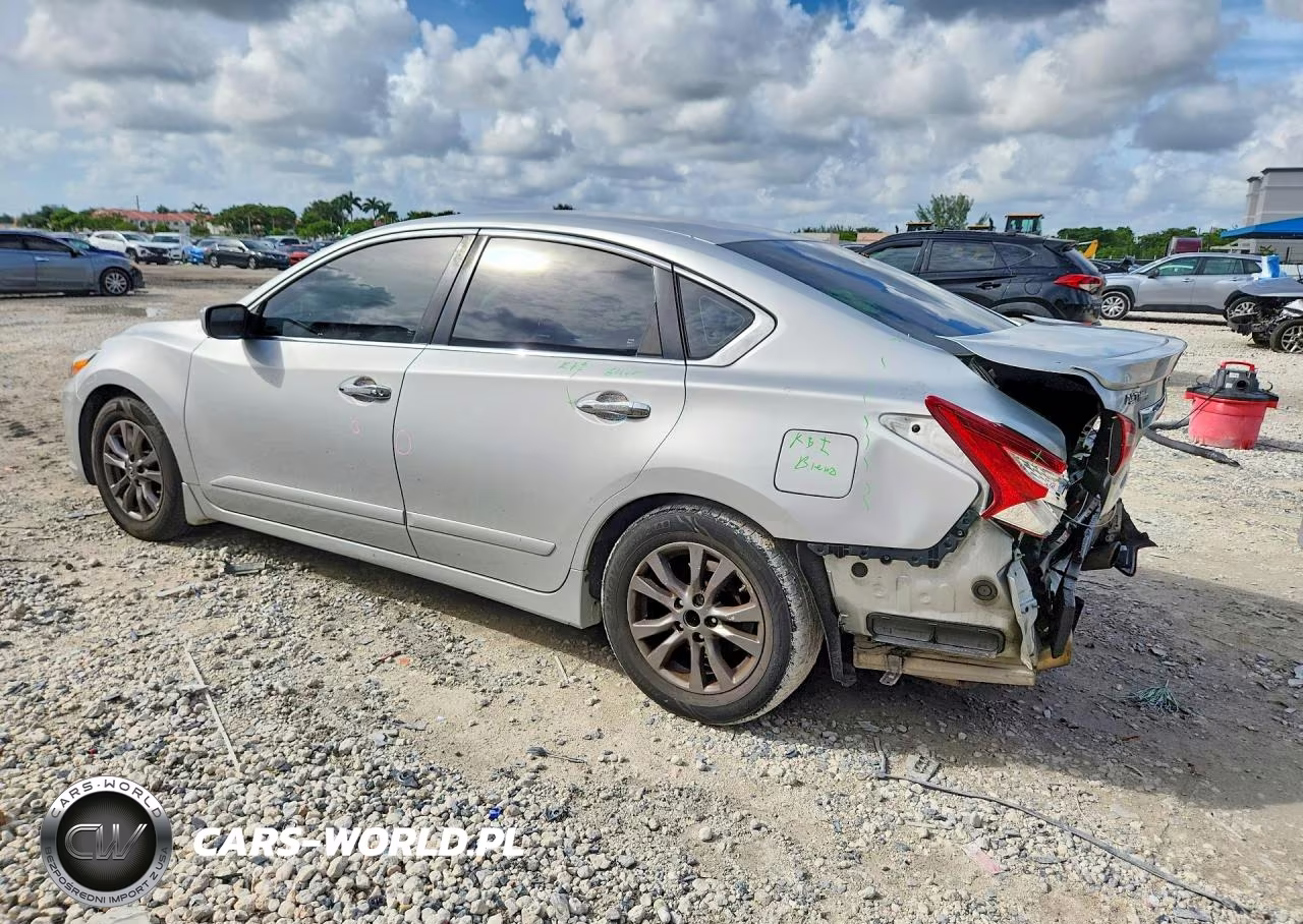 2017 Nissan Altima 2.5 S VIN:1N4AL3APXHC483845 - 2