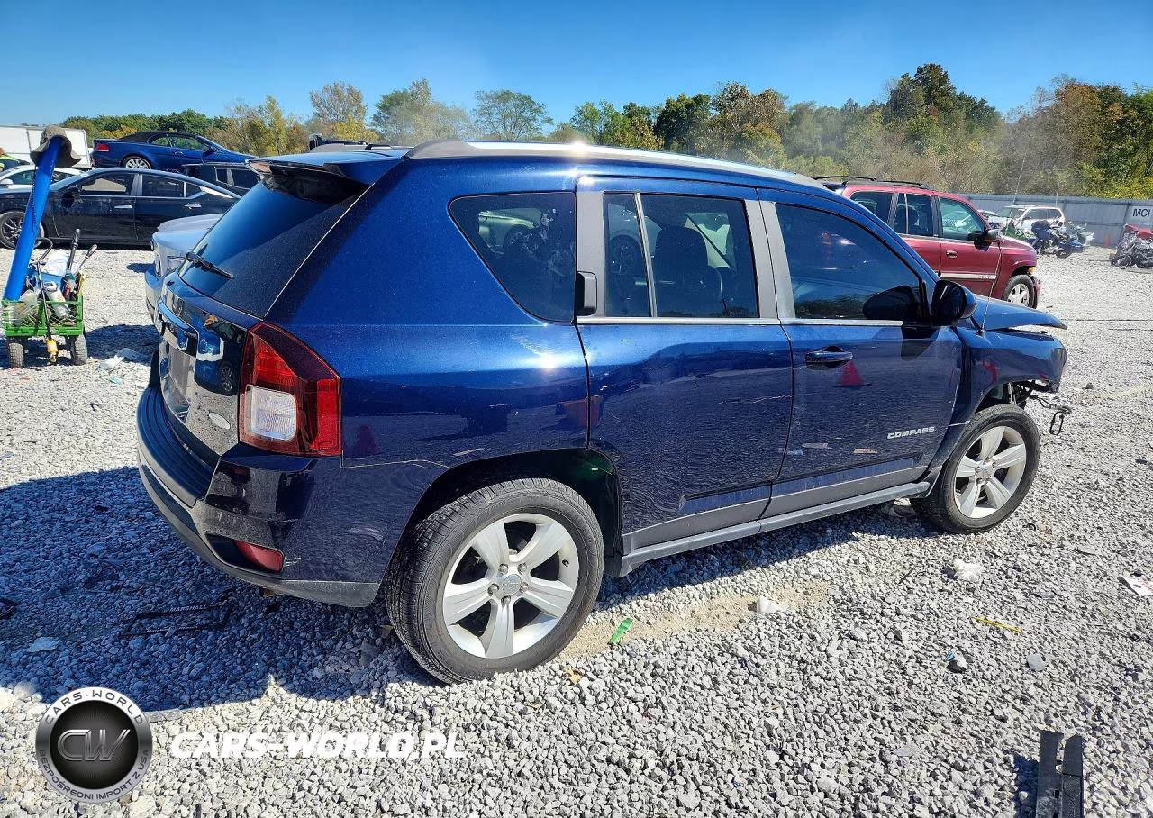 2014 Jeep Compass Latitude VIN:1C4NJDEB9ED886405 - 3