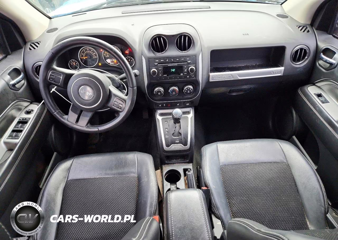 2014 Jeep Compass Latitude VIN:1C4NJDEB9ED886405 - 8