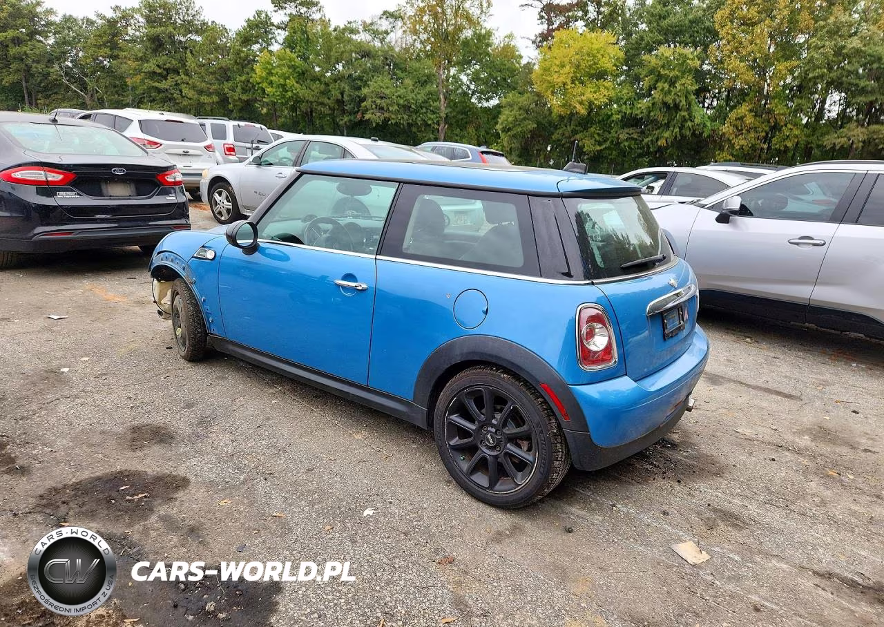 2013 Mini Cooper VIN:WMWSU3C58DT682049 - 2