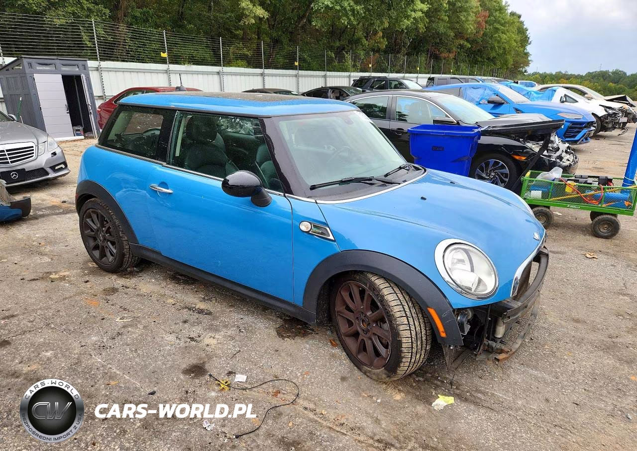 2013 Mini Cooper VIN:WMWSU3C58DT682049 - 4