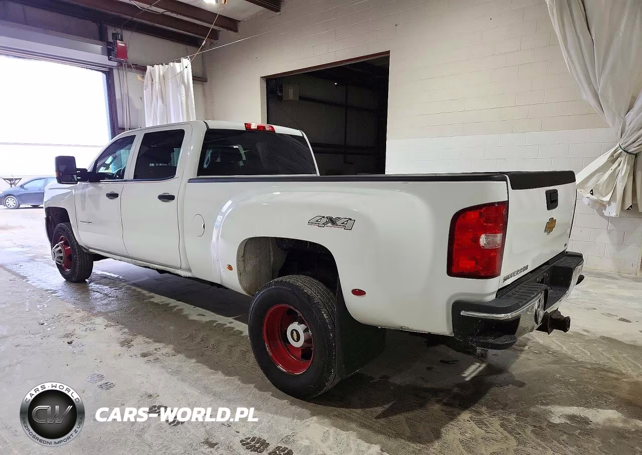 2015 Chevrolet Silverado K3500 VIN:1GC4KYC84FF632534 - 2