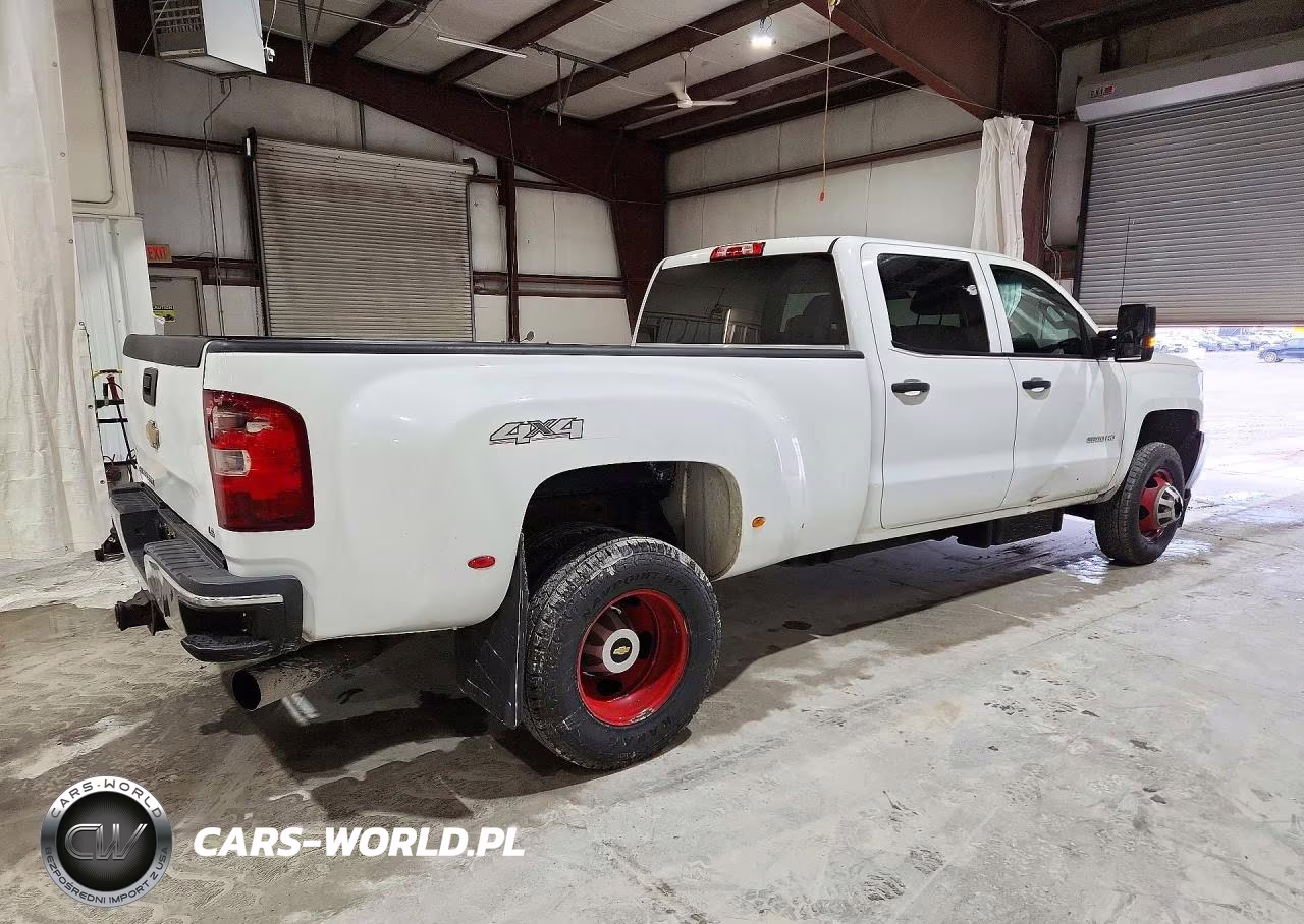 2015 Chevrolet Silverado K3500 VIN:1GC4KYC84FF632534 - 3