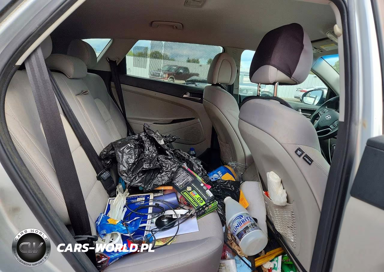 2018 Hyundai Tucson Se VIN:KM8J2CA42JU807384 - 11